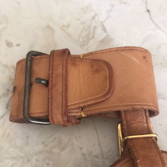 Louis Vuitton Leather Luggage Tag & Poignet - Picture 5 of 7